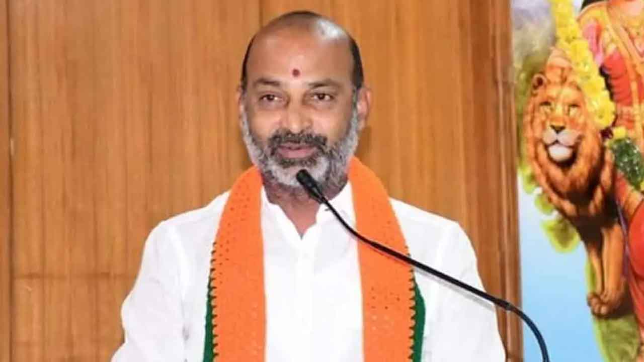 Bandi Sanjay | బండి సంజయ్‌కి ఎంపీ టికెట్‌ ఇవ్వొద్దు.. బీజేపీ సీనియర్ల తిరుగుబాటు