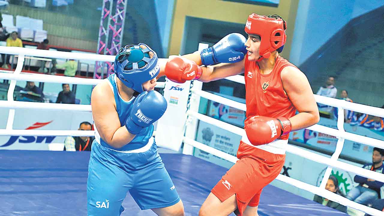 జాస్మిన్‌, అరుంధతి పసిడి ధమాకా