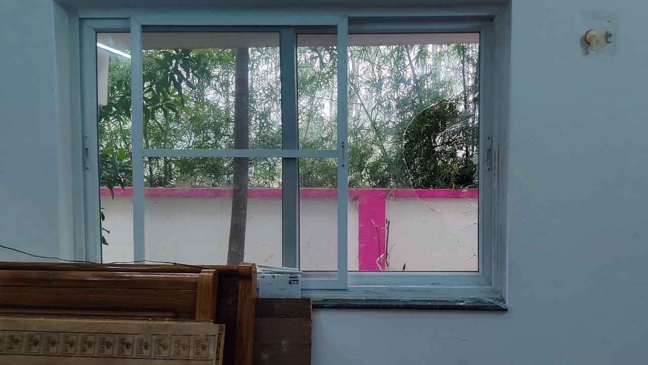 Jayashankar Bhupalapally | బీఆర్ఎస్ జయశంకర్ భూపాలపల్లి జిల్లా పార్టీ కార్యాలయంలో చోరీ