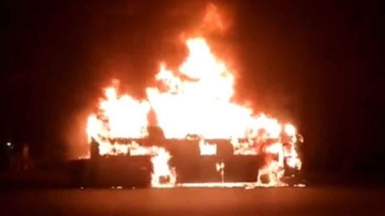 Sangareddy | ముంబై వెళ్తున్న బస్సులో మంటలు.. డ్రైవర్ అప్రమత్తతతో తప్పిన పెను ప్రమాదం