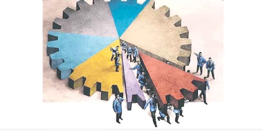 PM Modi | పీఎస్‌యూల్లో వాటాల అమ్మకం.. పదేండ్లలో రూ.4.30 లక్షల కోట్లు సమీకరించిన మోదీ సర్కార్‌