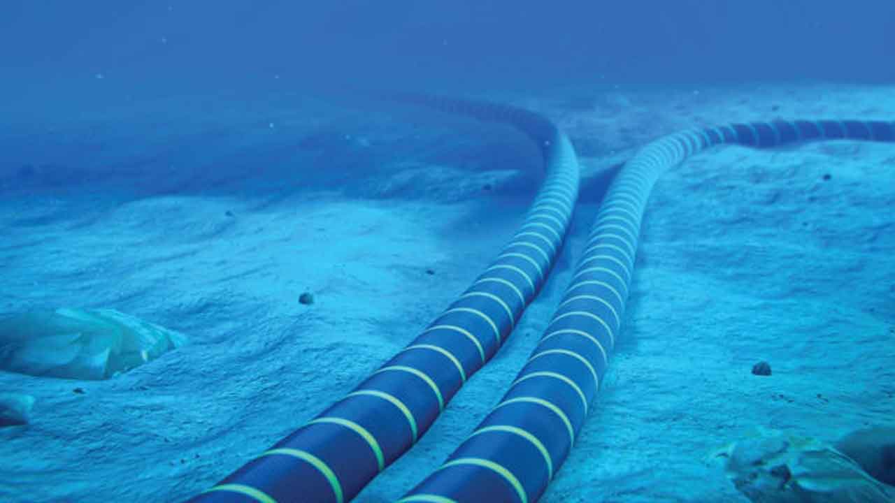 Houthi terrorists | సముద్రంలోని ఇంటర్నెట్‌ కేబుల్స్‌ కత్తిరిస్తాం.. హౌతి ఉగ్రవాదుల వార్నింగ్‌..!