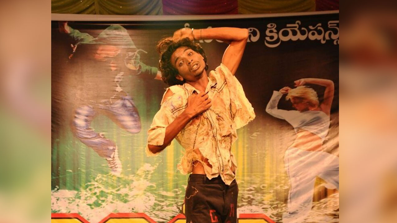 డ్యాన్స్‌లో మేటి స్టెప్పుల్లో వెరైటీ…