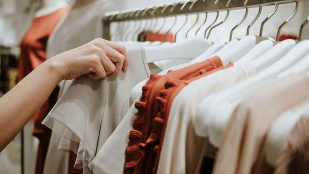 వాతావరణానికి తగ్గట్టు మారే దుస్తులొస్తున్నాయి!