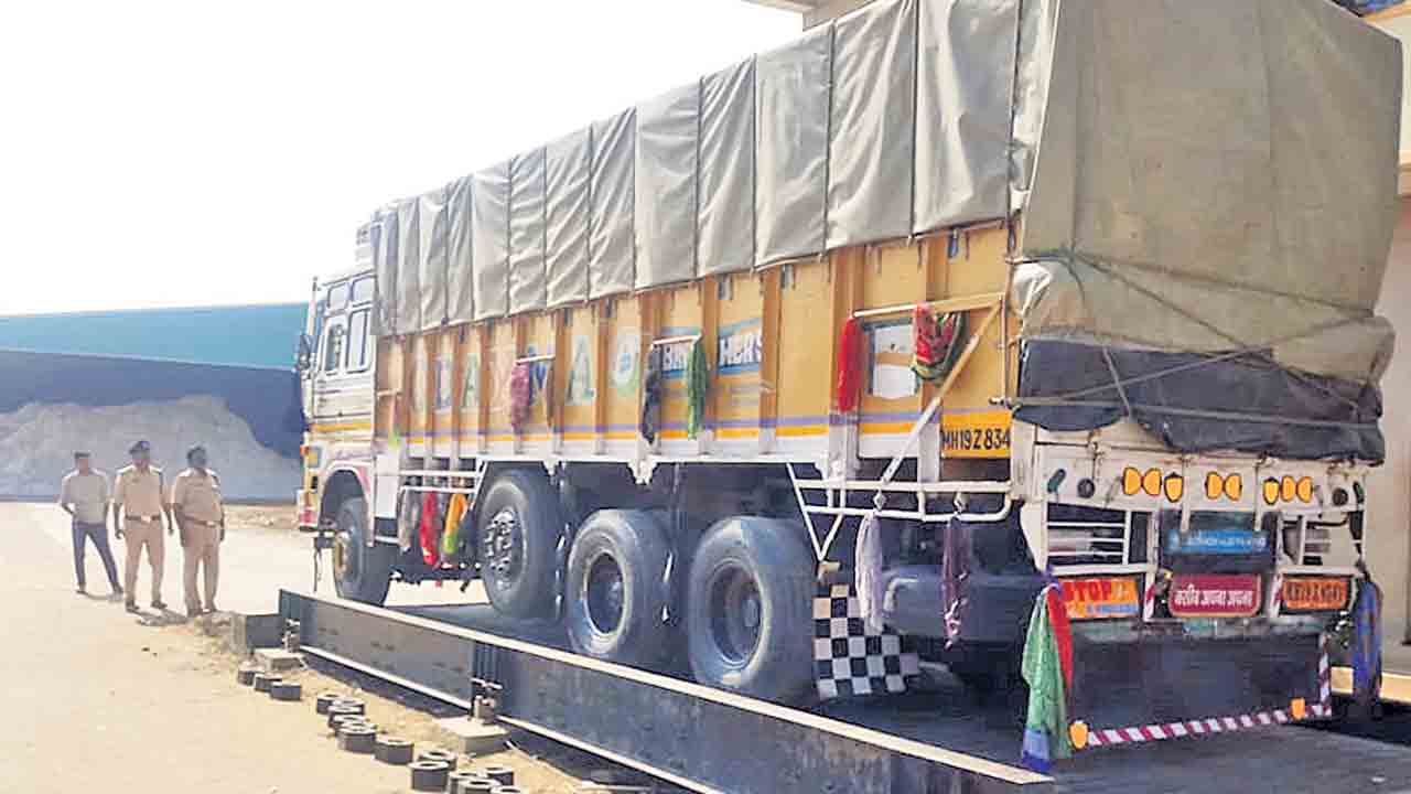 పత్తి మిల్లు సీజ్‌