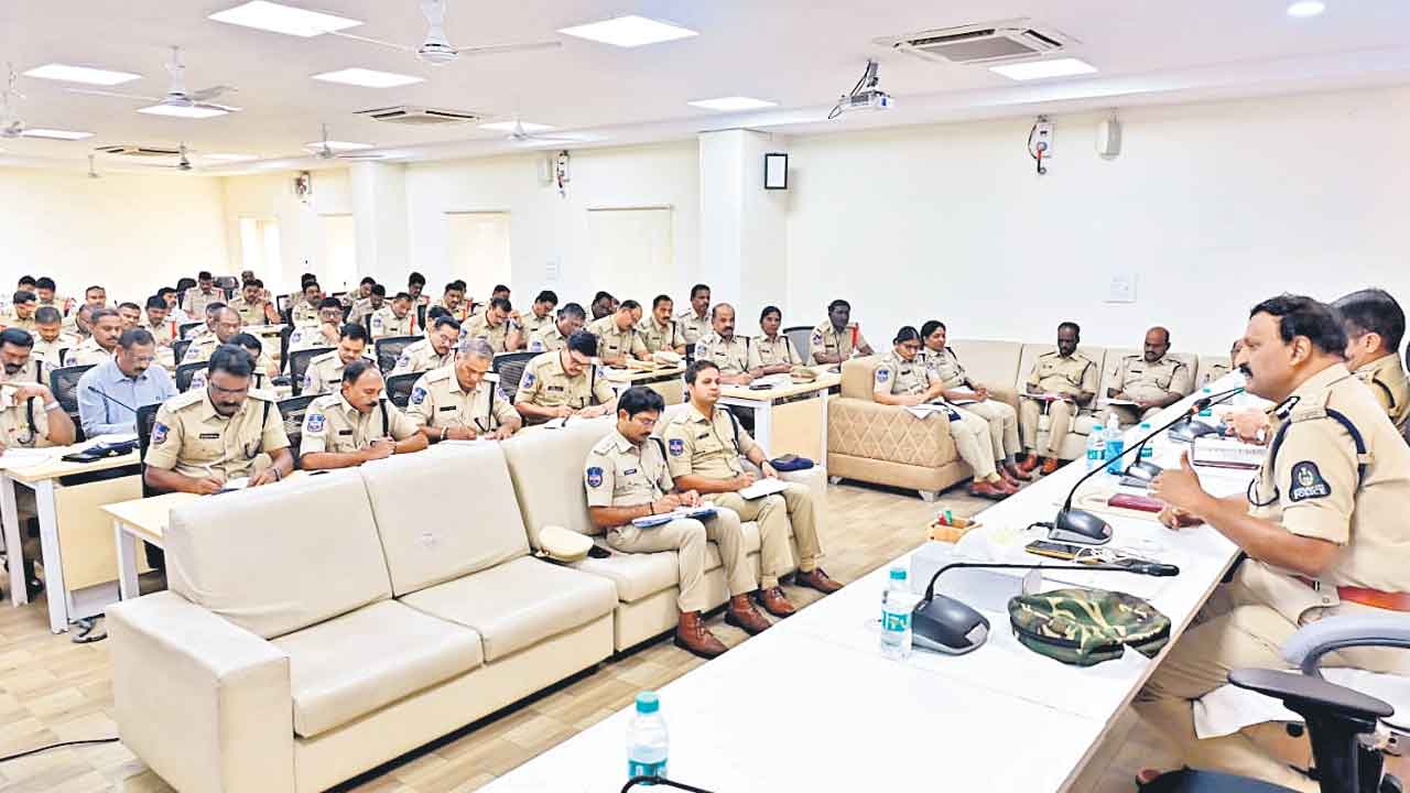 నేర రహిత సమాజమే పోలీసుల ధ్యేయం