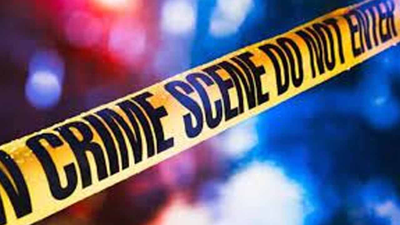 Man Stabbed To Death | భార్యతో సహజీవనం చేస్తున్న వ్యక్తిని.. భర్త హత్య