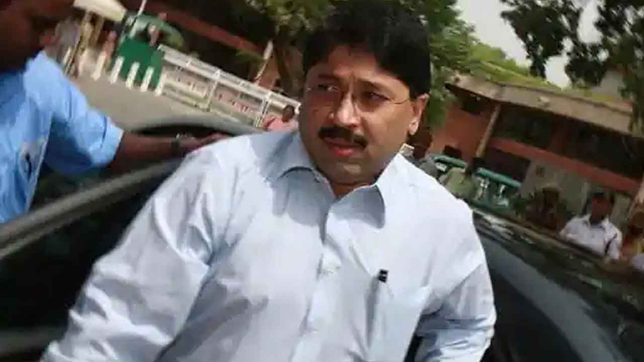 హిందీ మాట్లాడేవాళ్లు టాయ్‌లెట్‌ క్లీనర్లు: మారన్‌