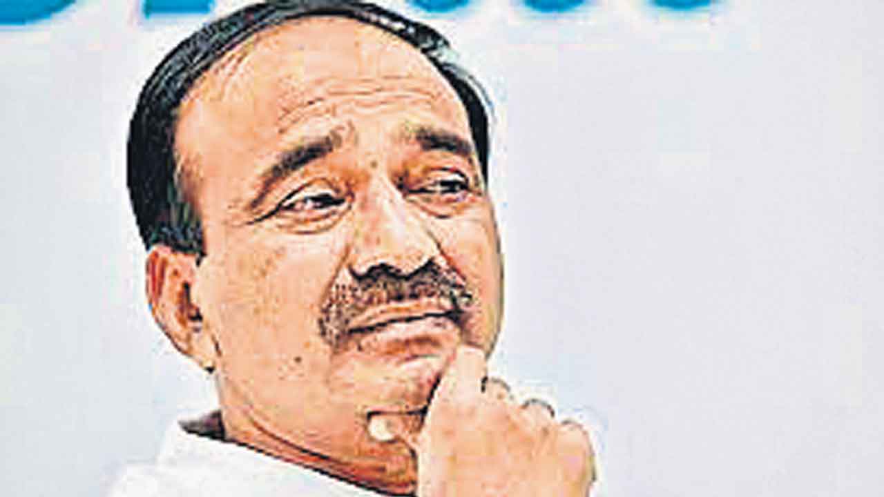 Etela Rajender | సర్పంచ్ అభ్యర్థులు తొందరపడి డబ్బులు ఖర్చు పెట్టకండి.. స్థానిక ఎన్నికలపై ఎంపీ ఈటల సంచలన వాఖ్యలు
