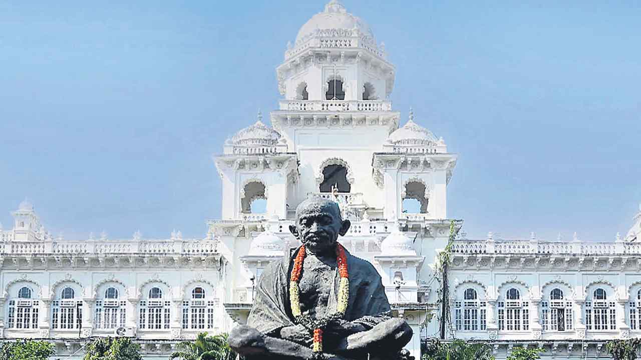 తప్పులెన్నబోయి తడబాటు పడ్డారు!