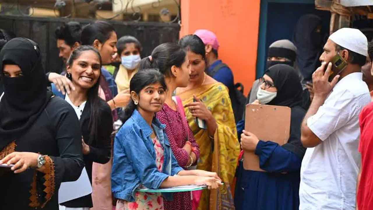 TS Inter Exams | ఇంటర్ పరీక్షల షెడ్యూల్ విడుదల.. ఎగ్జామ్స్ ఎప్పట్నుంచి అంటే..