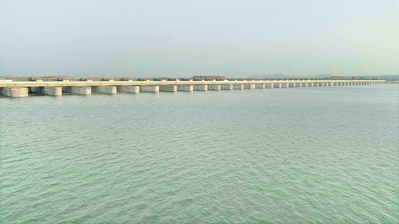 Kaleshwaram | కాళేశ్వరం రీడిజైన్‌ సబబే.. ప్రాజెక్టుతో 17 లక్షల ఎకరాల స్థిరీకరణ: ఈఎన్సీ