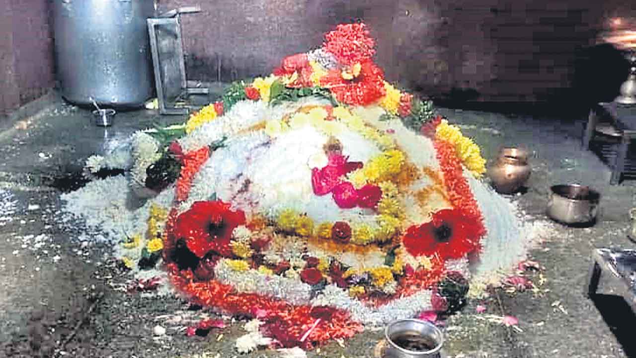 కీసరగుట్టలో అన్నాభిషేకం