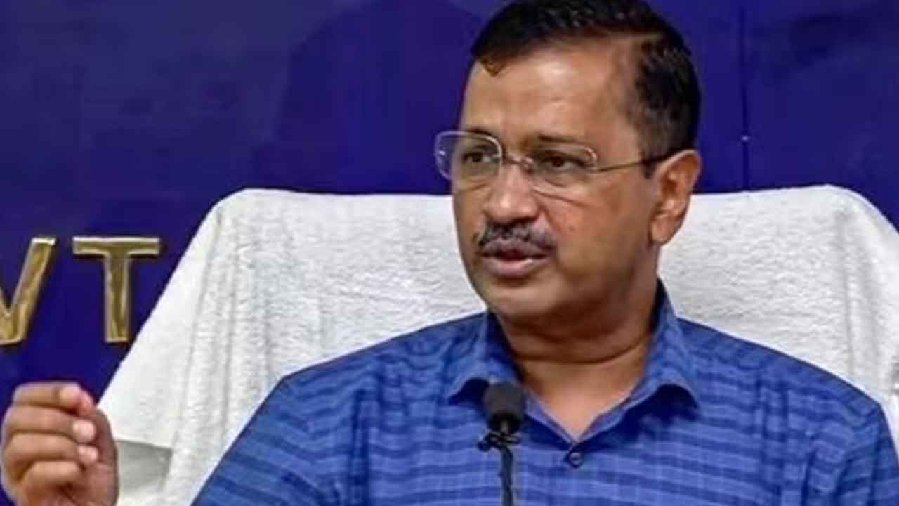 విపక్షం నోరు నొక్కేందుకే సమన్లు