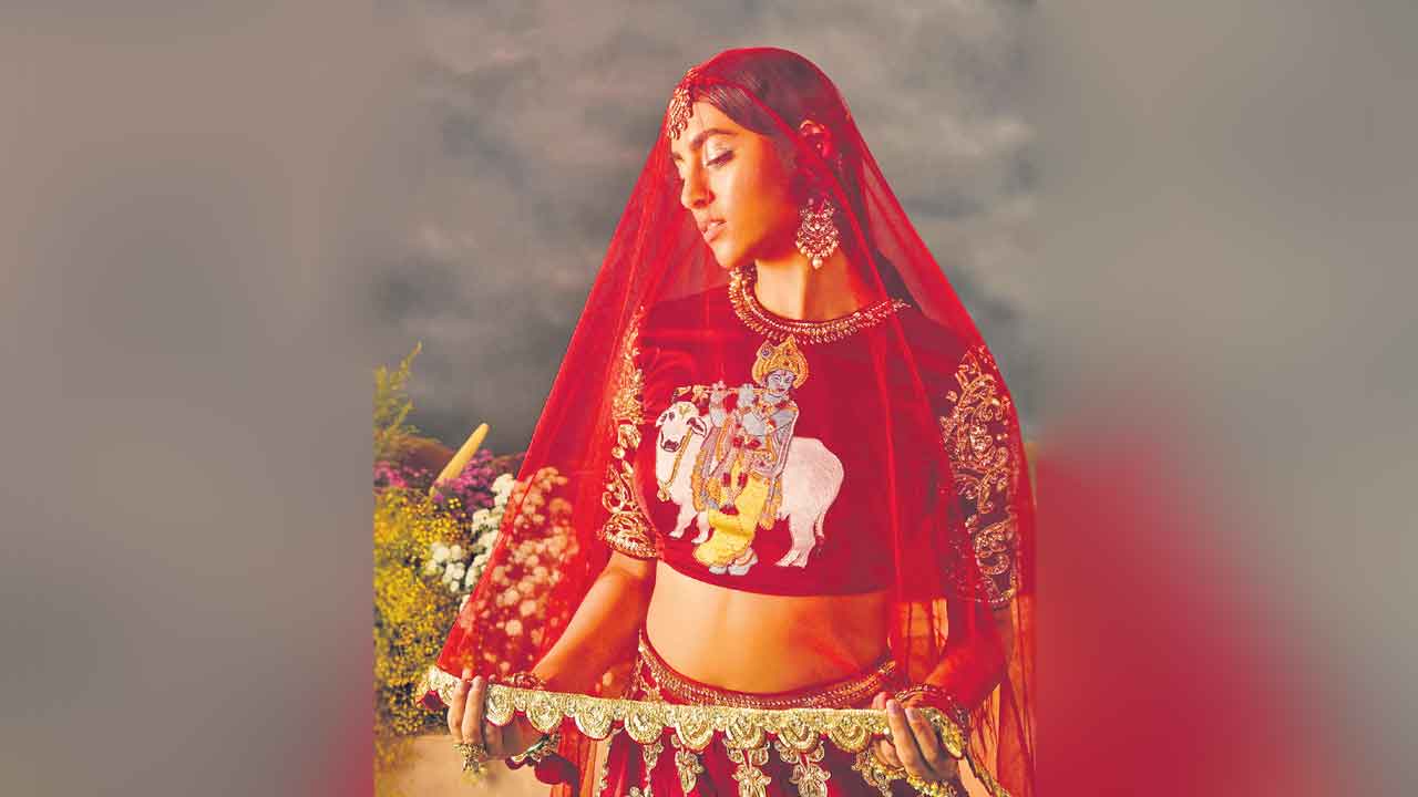 హే కృష్ణా..