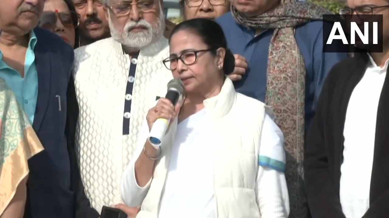 Mamata Banerjee: ప్ర‌ధాని అభ్య‌ర్థిగా ఖ‌ర్గేను ప్ర‌పోజ్ చేశా.. కేజ్రీవాల్ స‌పోర్ట్ ఇచ్చారు: సీఎం మ‌మ‌తా బెన‌ర్జీ
