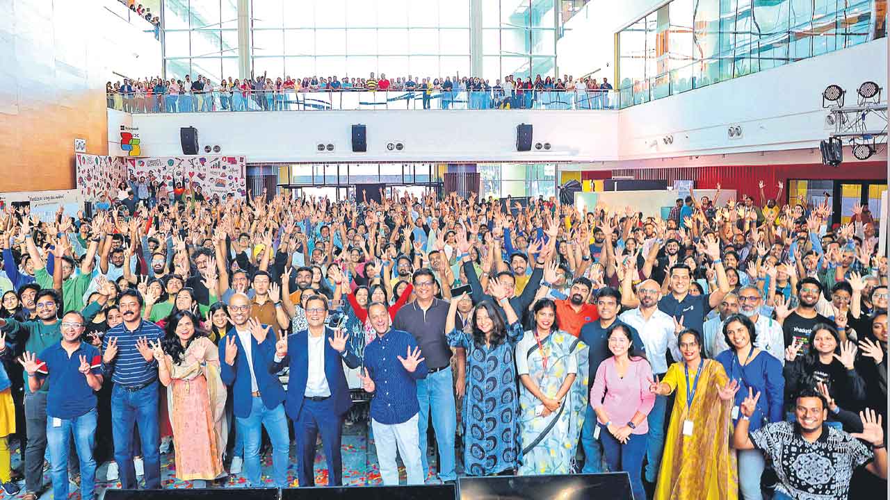 మైక్రోసాఫ్ట్‌ ఐడీసీ@25