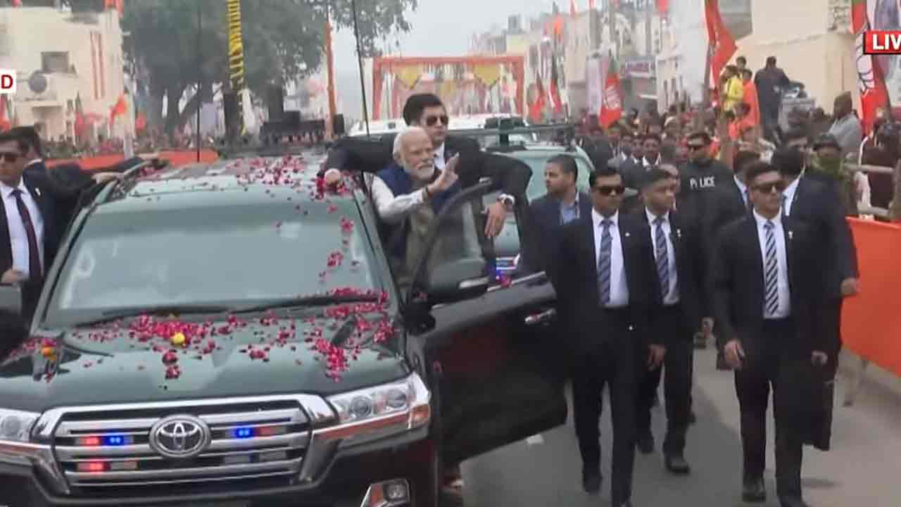 PM Modi: అయోధ్య‌లో ప్ర‌ధాని మోదీ రోడ్ షో..