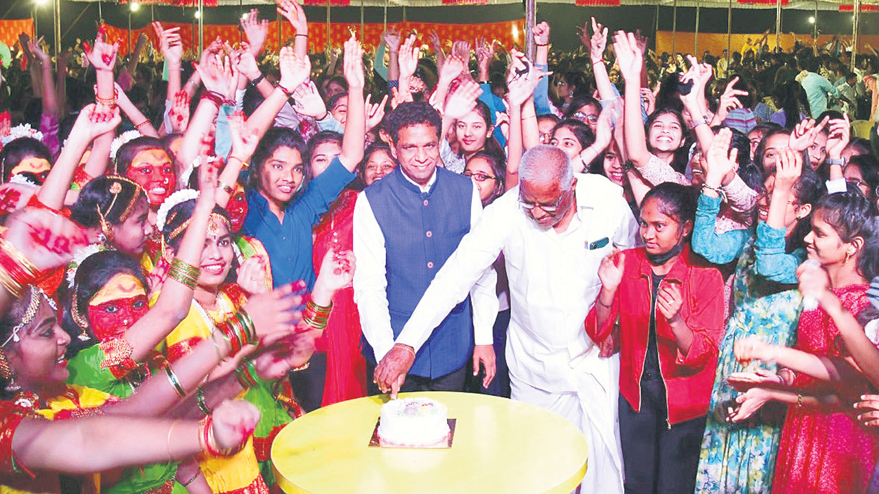 హ్యాపీ న్యూ ఇయర్‌