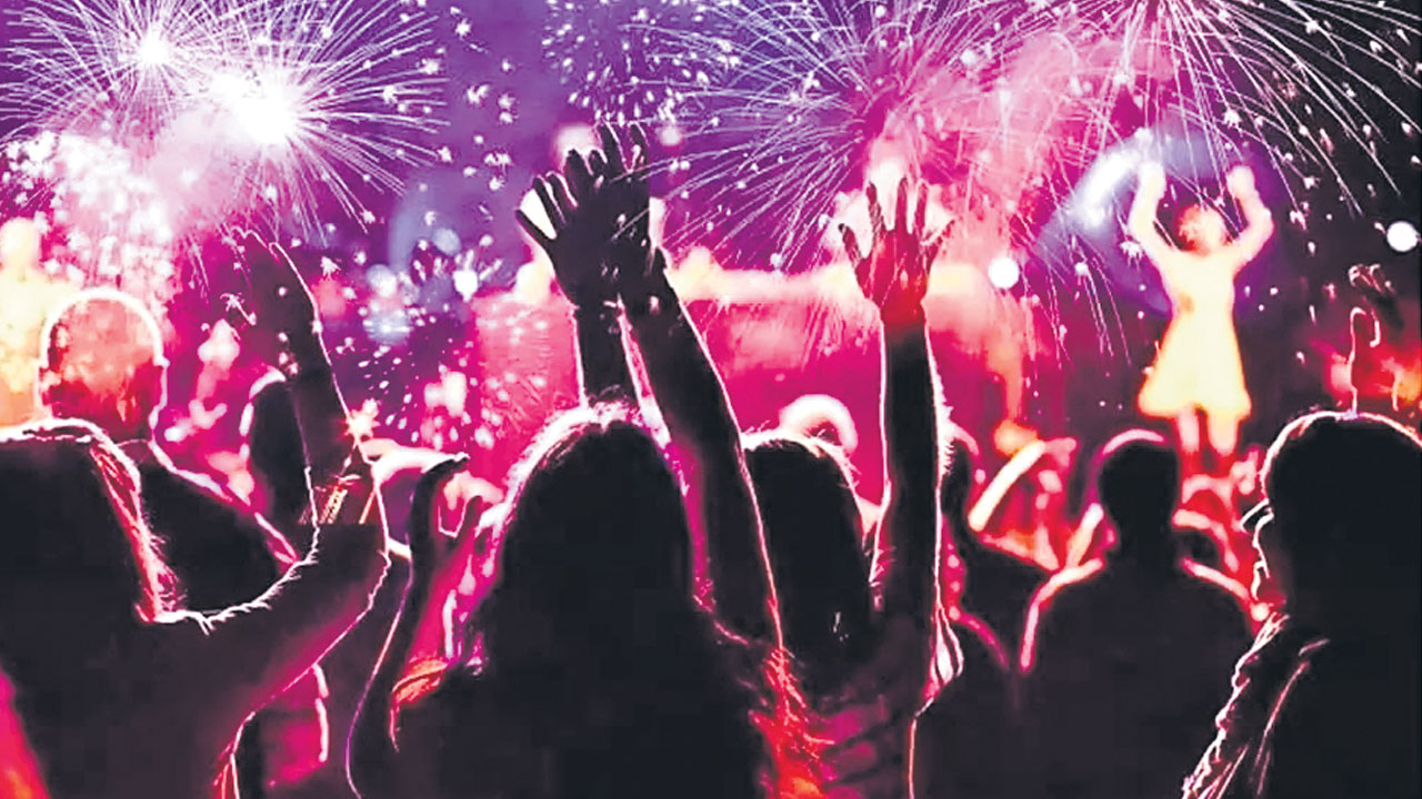 New Year Celebrations | రిసార్టులు, గెస్ట్‌ హౌస్‌లకు ఫుల్‌ డిమాండ్‌.. ఒక్క రోజుకు రూ.20వేలు