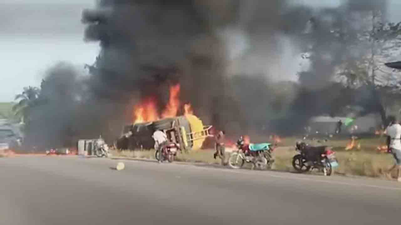 Liberia | లైబీరియాలోని పేలిన ఆయిల్ ట్యాంక‌ర్.. 40 మంది మృతి