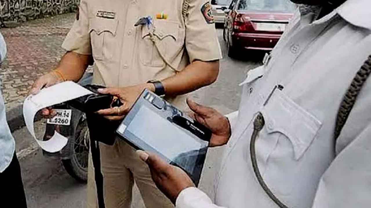 పెండింగ్‌ చలాన్లపై బంపర్‌ ఆఫర్‌.. భారీ రాయితీ ప్రకటించిన పోలీసుశాఖ