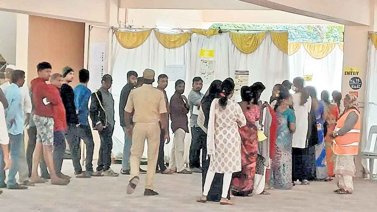 ఓటింగ్‌పై ఎందుకు అనాసక్తి తగ్గిన ఓటింగ్‌ శాతం