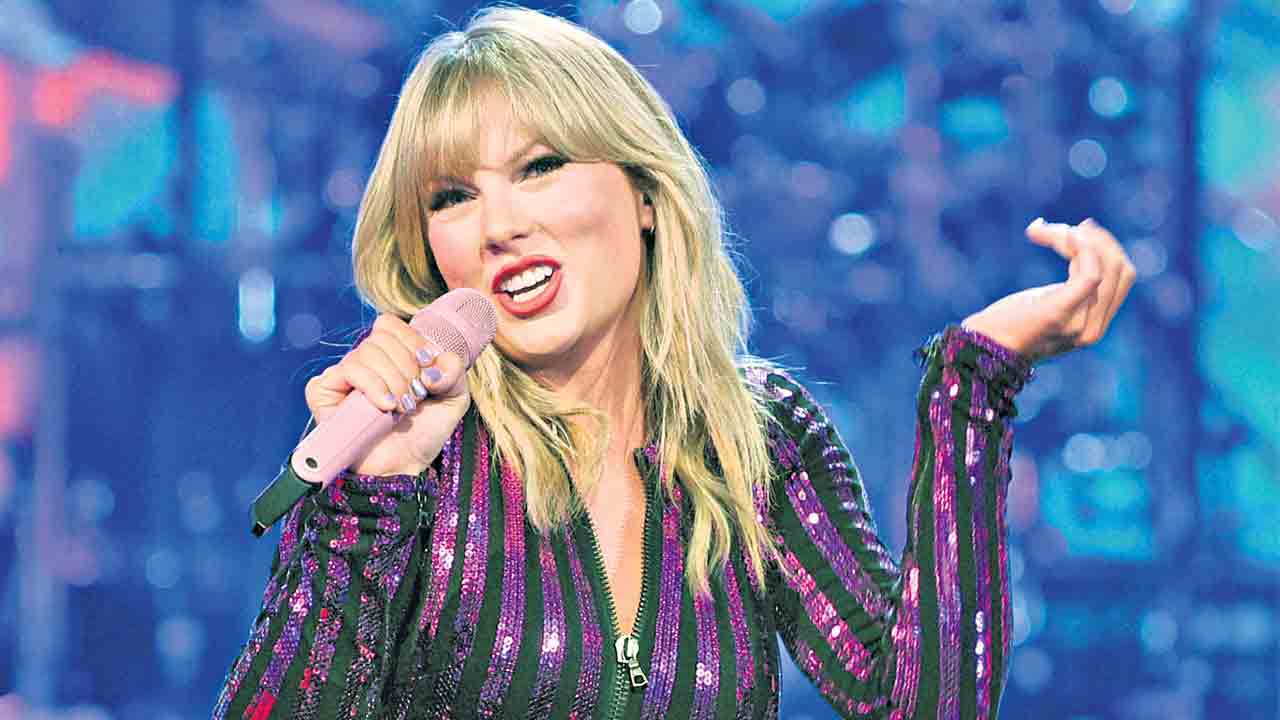 మేటి మహిళ.. టేలర్‌ స్విఫ్ట్‌