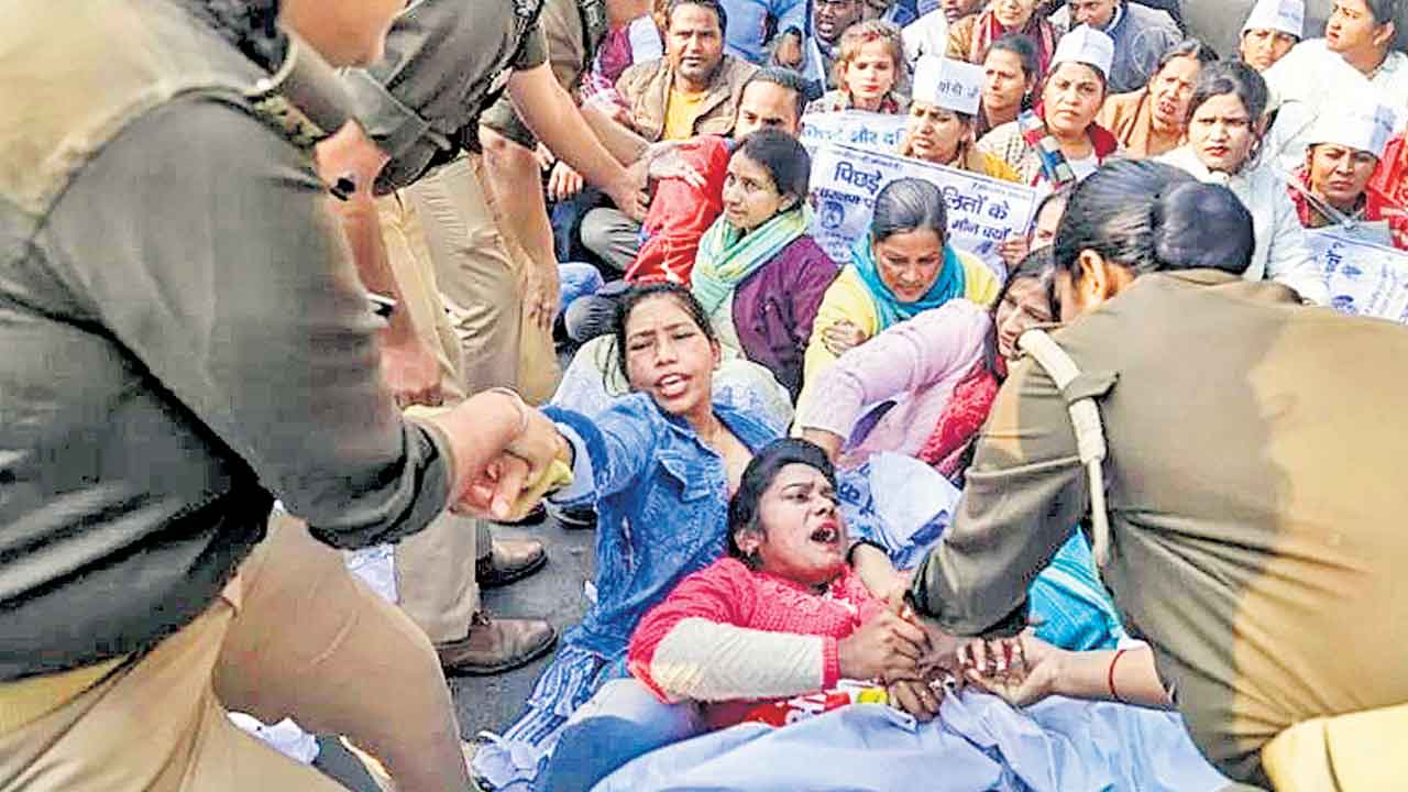 న్యాయం కోసం@526 రోజులు