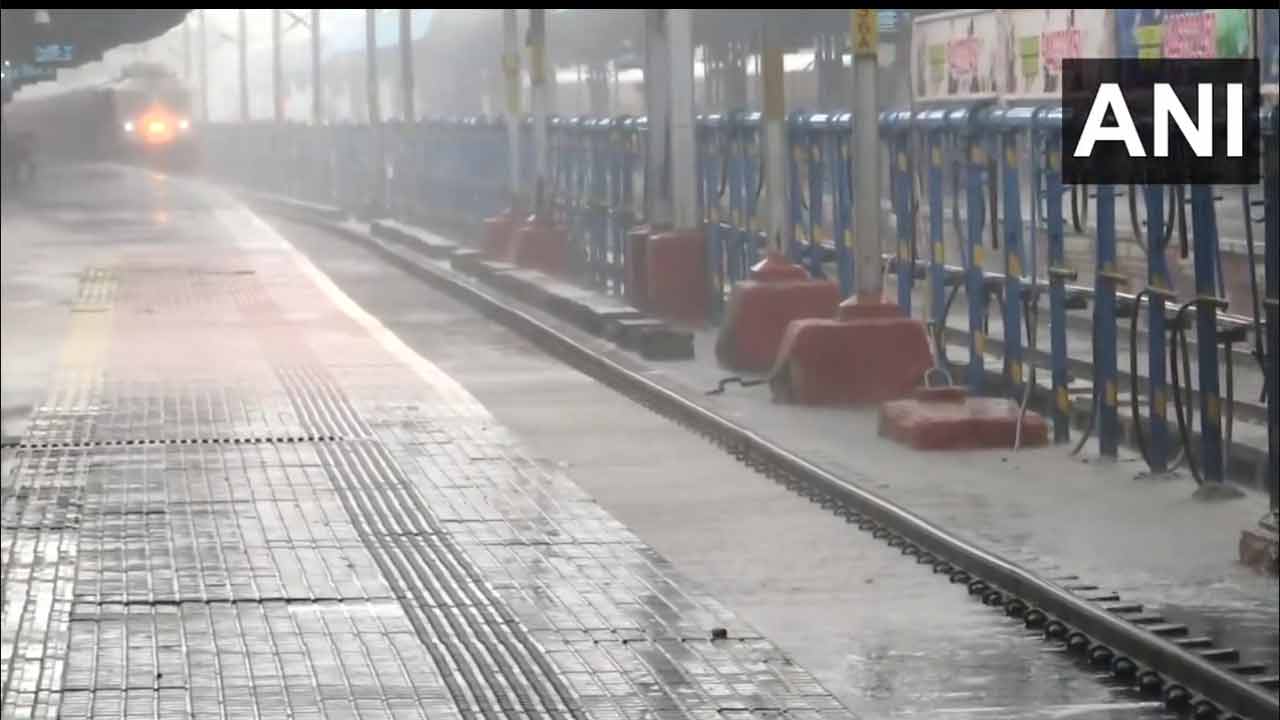 Cyclone Michaung: చెన్నై తీరానికి మిచౌంగ్‌..  పుదుచ్చేరిలో 144 సెక్ష‌న్‌