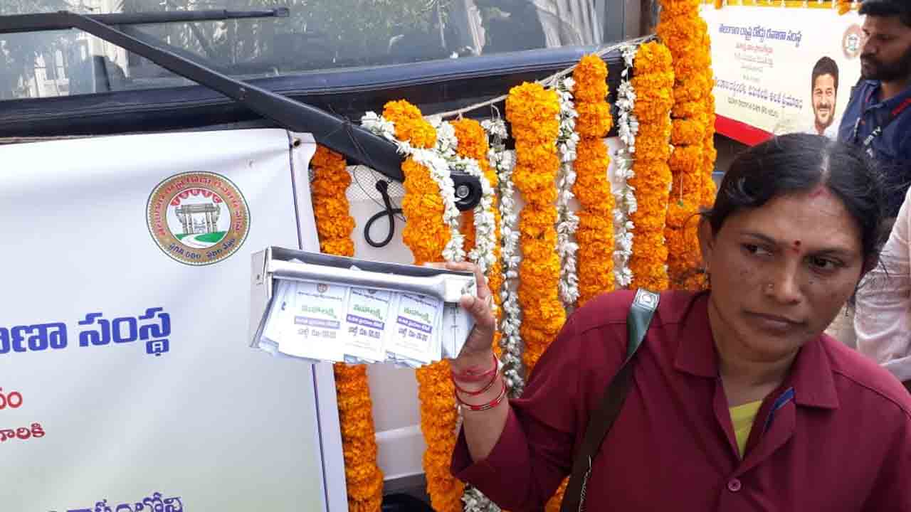 CM Revanth | ఆర్టీసీ బ‌స్సుల్లో మ‌హిళ‌ల‌కు ఉచిత ప్ర‌యాణం.. ప్రారంభించిన సీఎం రేవంత్