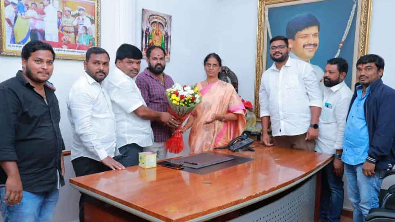 MLA Sabitha Indra Reddy | ప్రజలకు అందుబాటులో ఉంటూ సమస్యల పరిష్కారానికి కృషి చేస్తా : ఎమ్మెల్యే సబితా ఇంద్రారెడ్డి