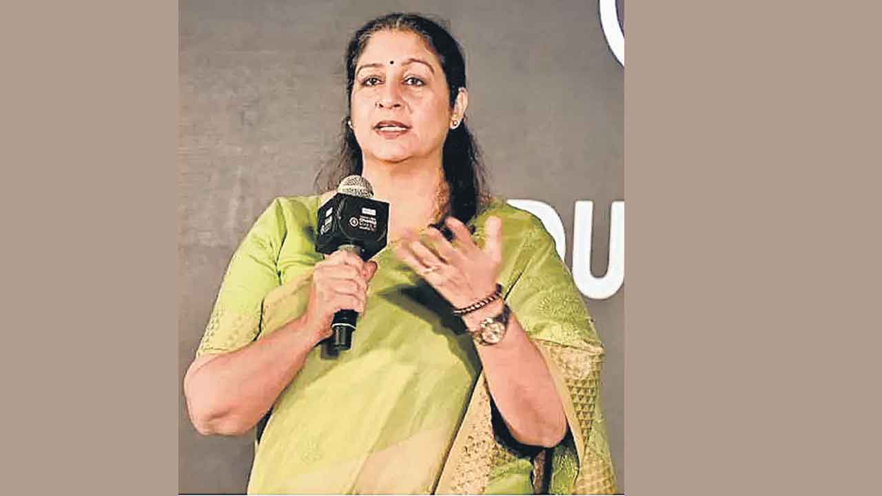 సఫీనాకు వైజ్‌ ప్రైజ్‌