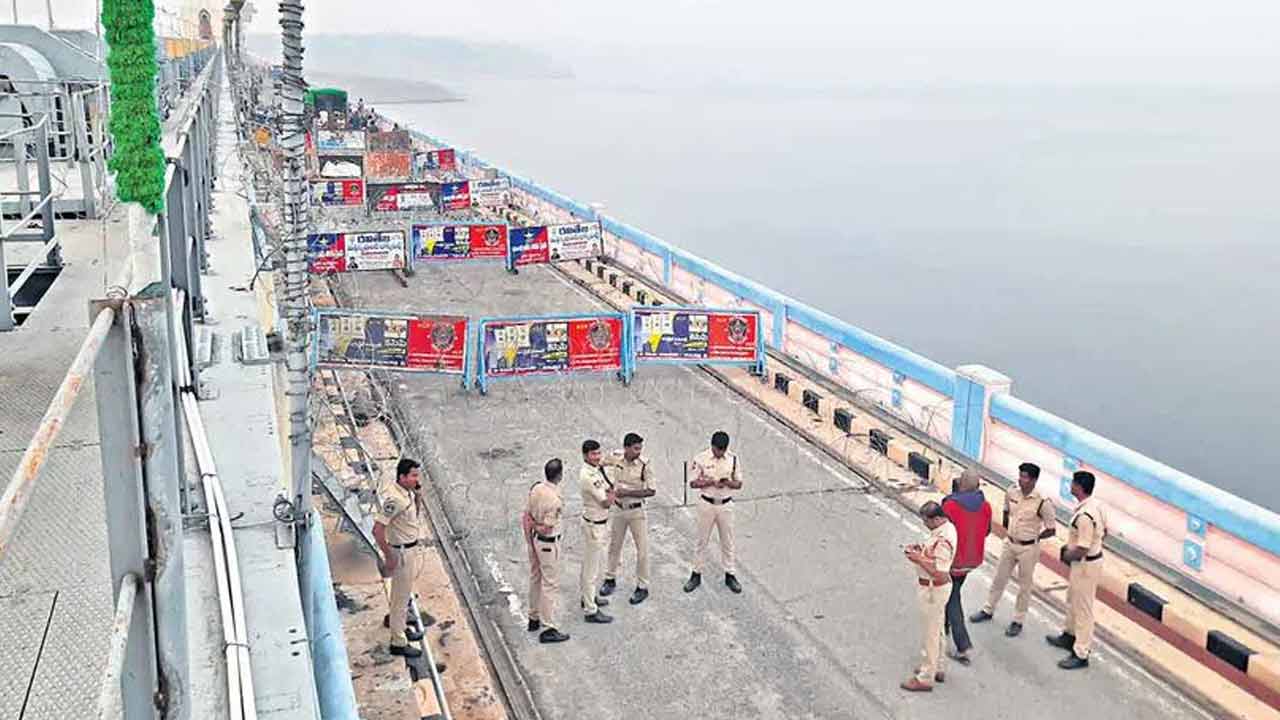 Nagarjuna Sagar Dam | నాగార్జున సాగర్‌ను పరిశీలించిన కేఆర్‌ఎంబీ సభ్యులు