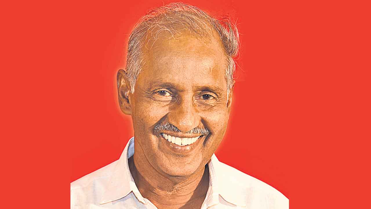 కొత్త రేషన్కార్డులు, నిరుద్యోగ భృతి ఇవ్వాలి