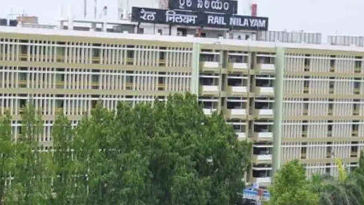 SCR Awards | దక్షిణ మధ్య రైల్వేకు ఏడు అవార్డులు