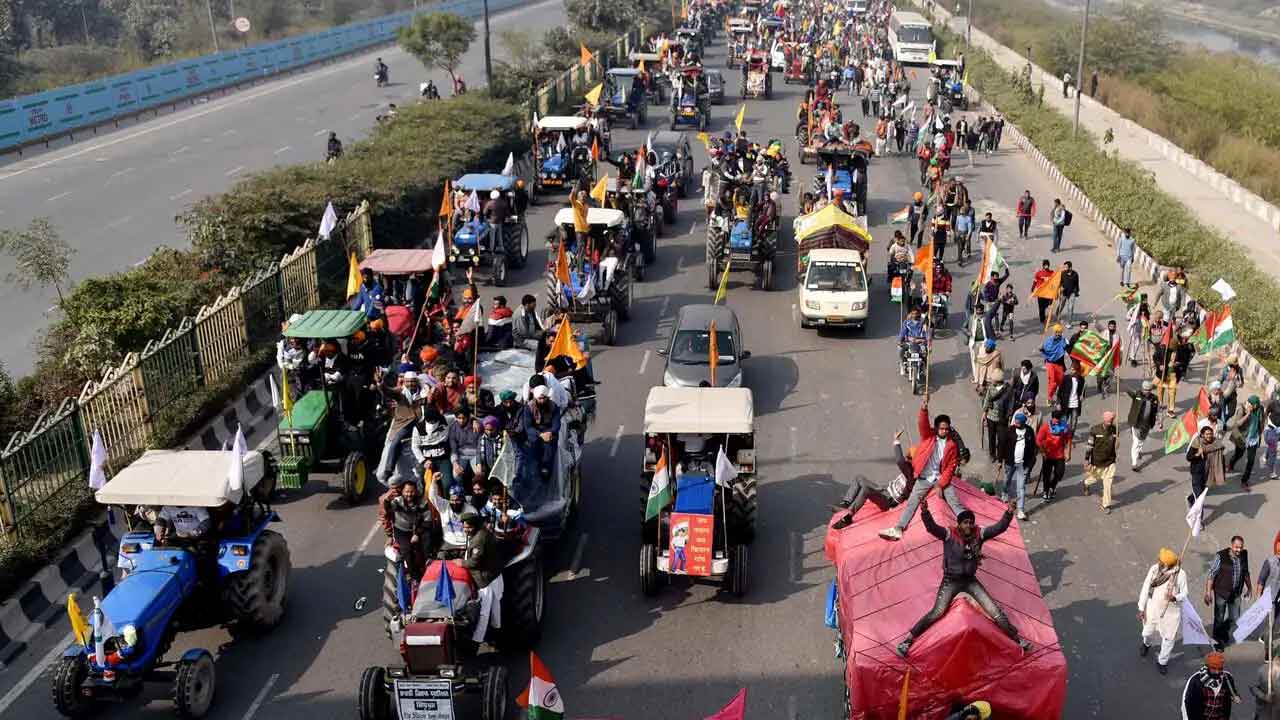 SKM | మోదీ సర్కార్‌ రైతు వ్యతిరేక విధానాలకు నిరసనగా జనవరి 26న ట్రాక్టర్‌ పరేడ్‌: ఎస్‌కేఎం