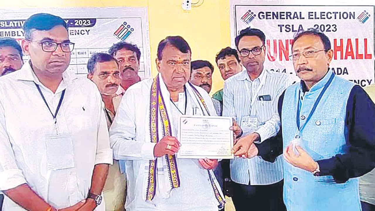 స్పీకర్‌గా శ్రీనివాసరెడ్డిది సరికొత్త చరిత్ర