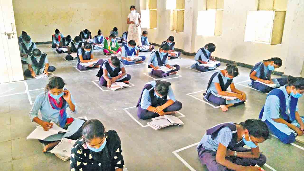 Gurukulam Admissions | గురుకులాల్లో 5వ తరగతి ప్రవేశాలు.. జనవరి 6 వరకు దరఖాస్తులు