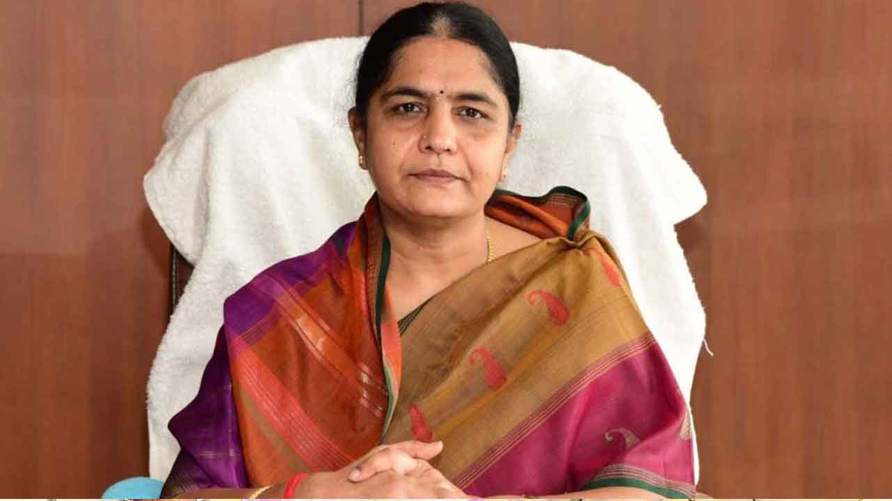 అధినేత కేసీఆర్ వెంటే నడుస్తా
