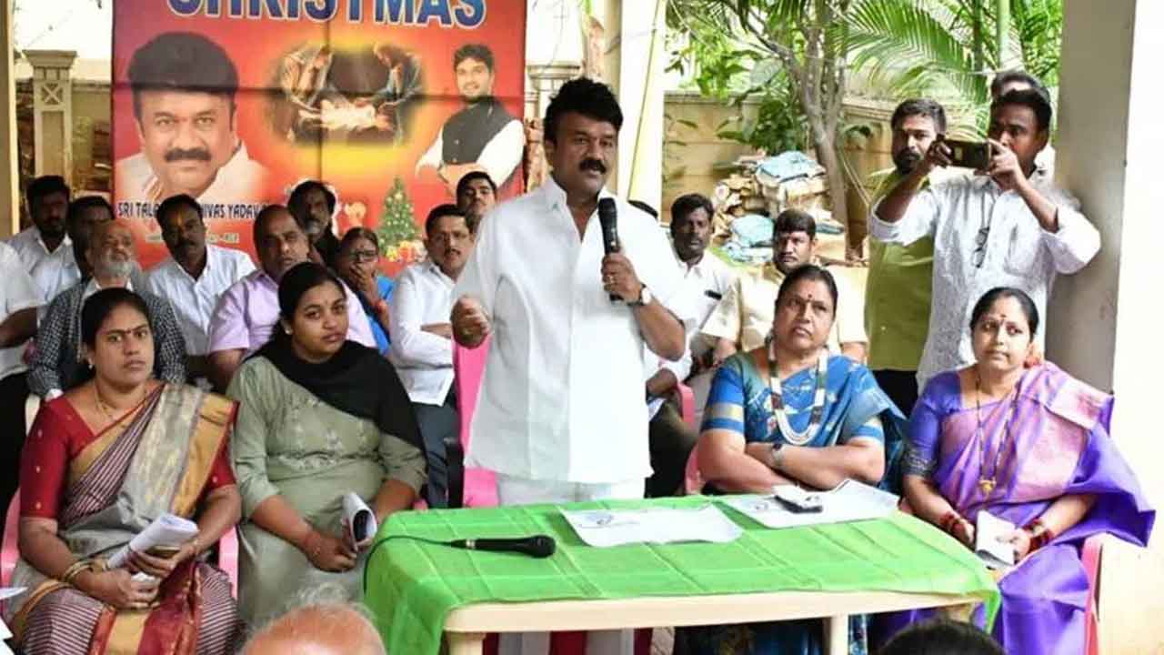 ఆరు గ్యారెంటీల అమలు ఎప్పుడు..?