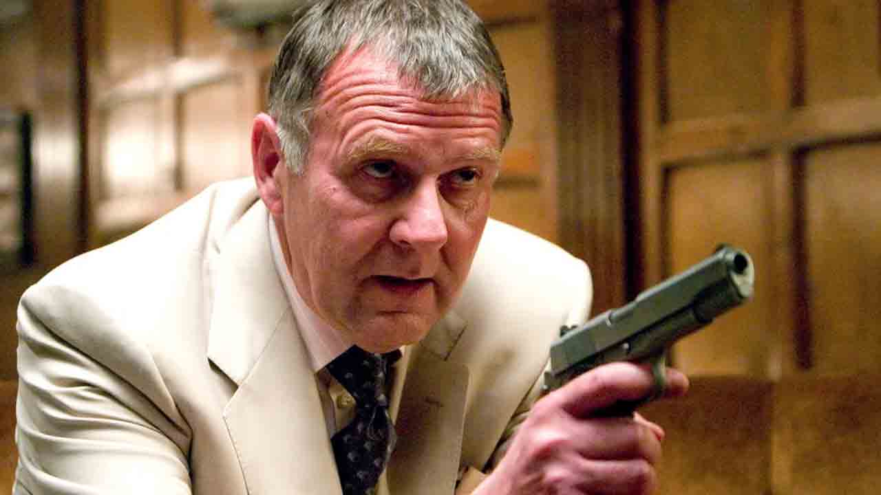 Tom Wilkinson | సినీ పరిశ్రమలో మరో విషాదం.. ప్ర‌ముఖ‌ హాలీవుడ్ న‌టుడు క‌న్నుముత