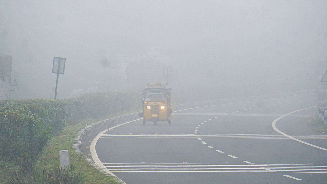మంచుకురిసే వేళలో..