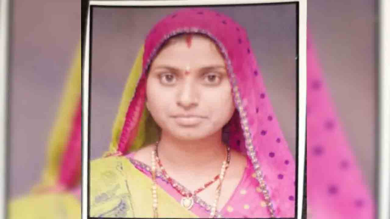 Woman Set on Fire | మహిళపై పెట్రోల్‌ పోసి నిప్పంటించిన బావ.. తగులబెట్టినట్లు ఆమె సోదరుడికి ఫోన్‌