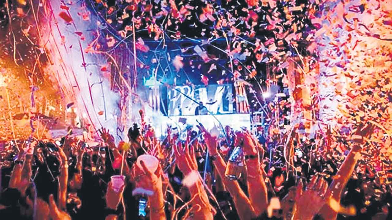 నేటి అర్ధరాత్రి వరకు మద్యం