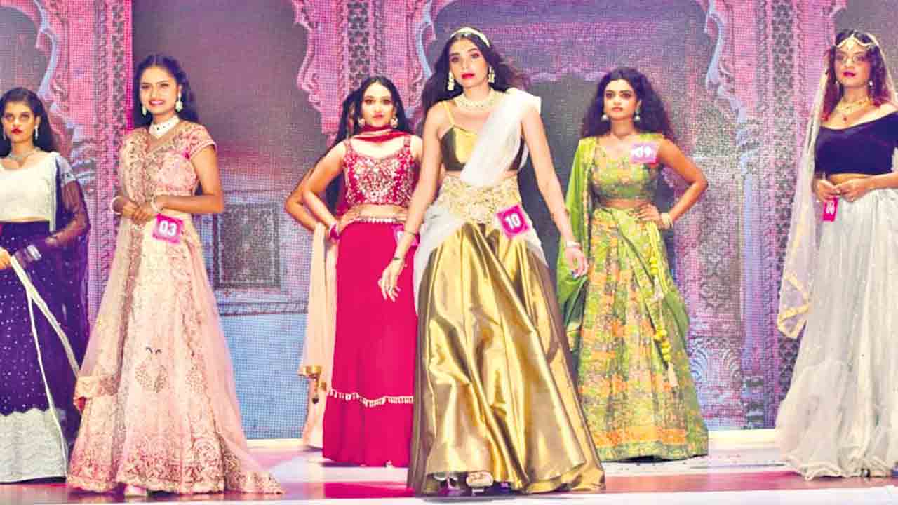 అందాల పోటీలు అదరహో..