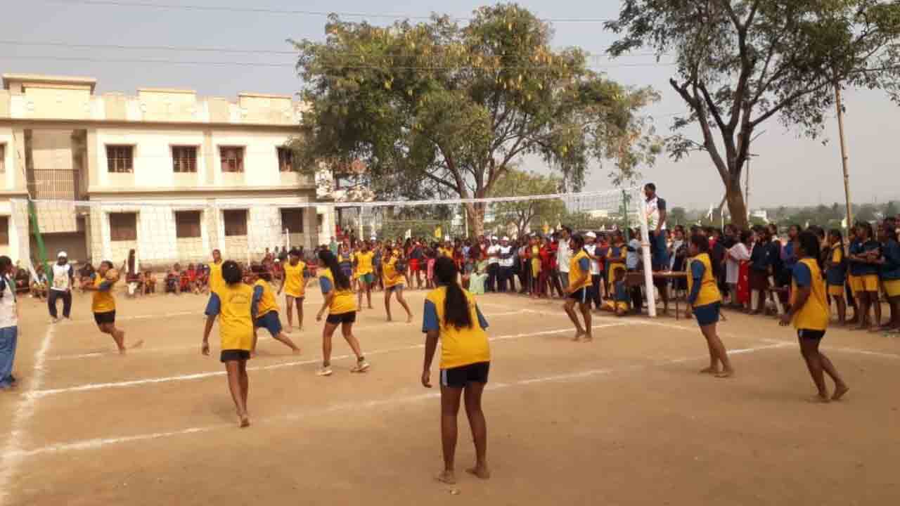 ఉత్సాహంగా ముగిసిన క్రీడాపోటీలు