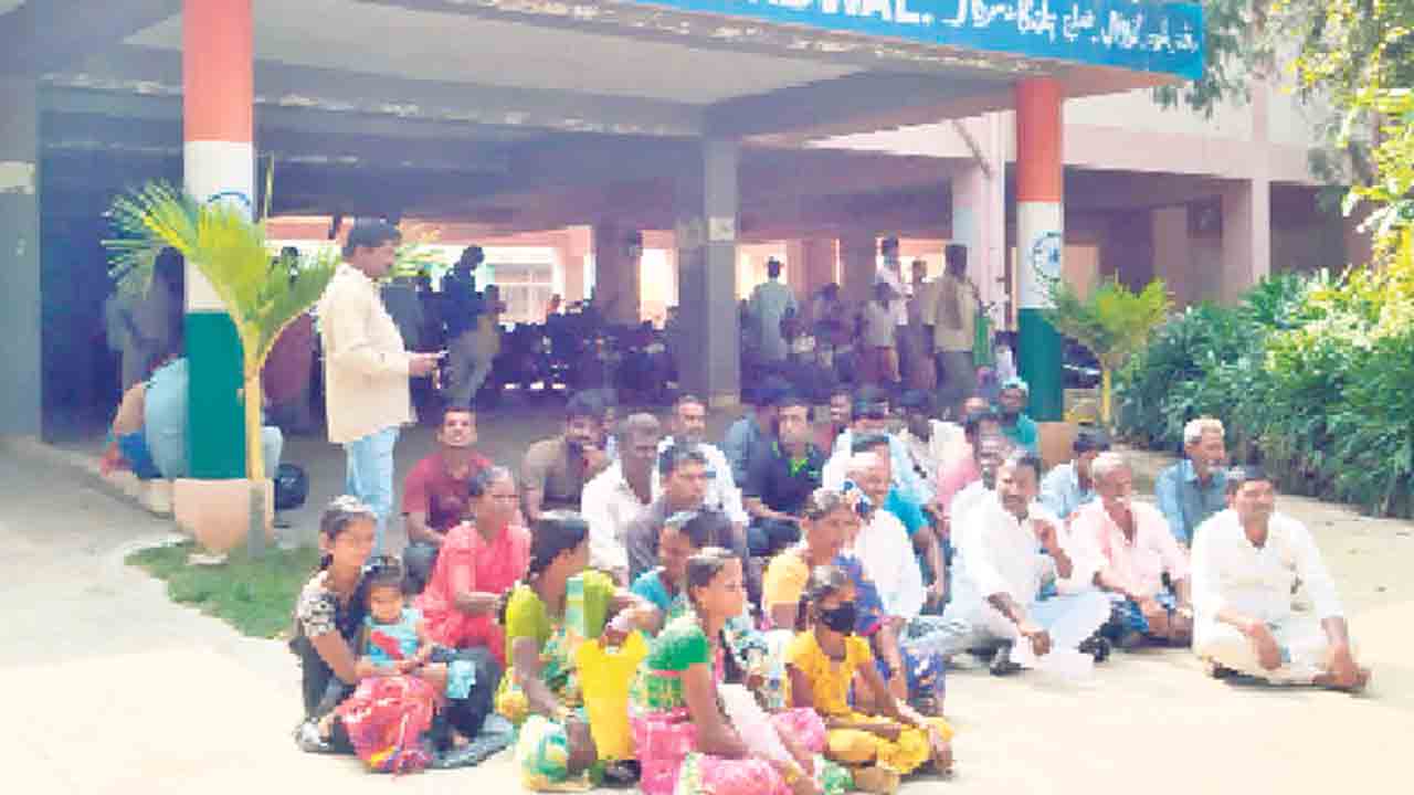 నీళ్లు ఇవ్వండి మహాప్రభో..