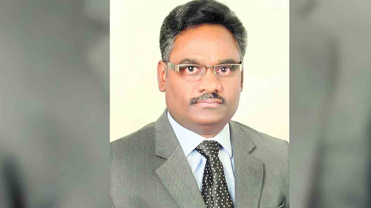 సీఎం ఓఎస్‌డీగా ముల్కనూరువాసి