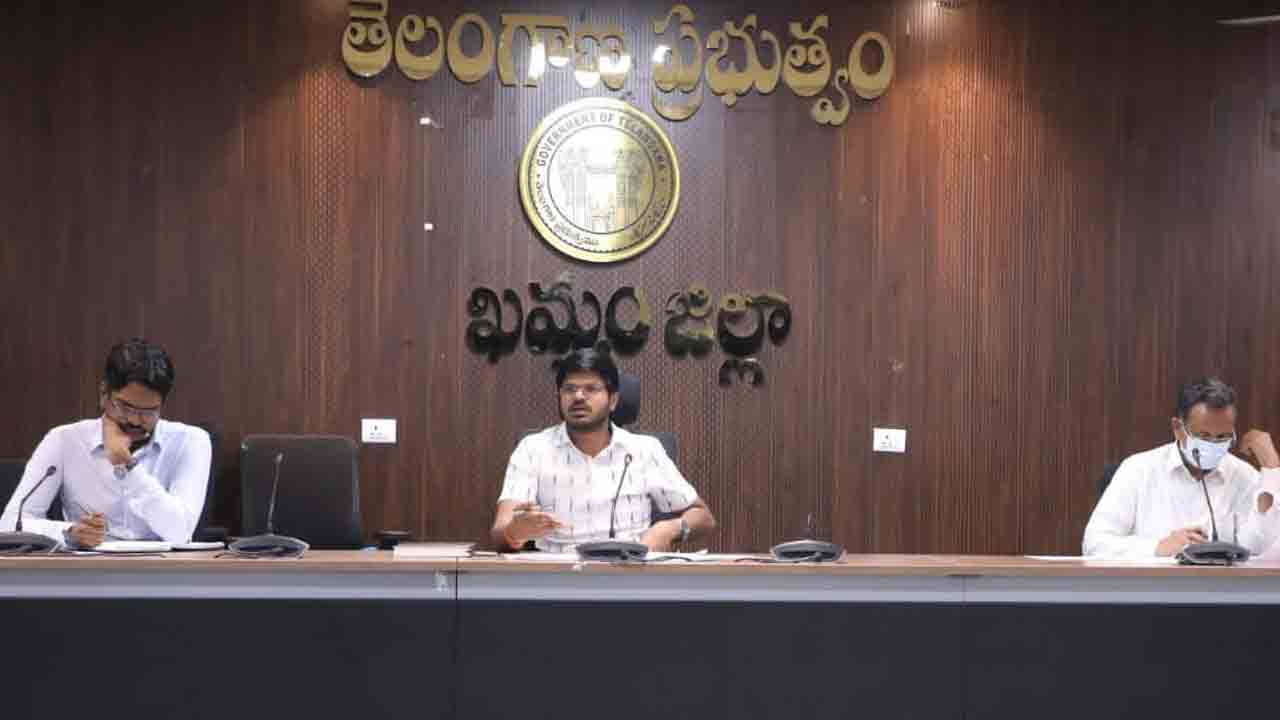 ప్రజాపాలన దరఖాస్తుల ఆన్లైన్ ప్రక్రియను.. ప్రత్యేకాధికారులు పర్యవేక్షించాలి